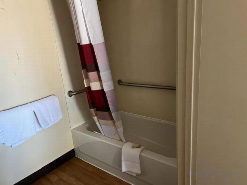 Red Roof Inn Toledo - Holland - image 13