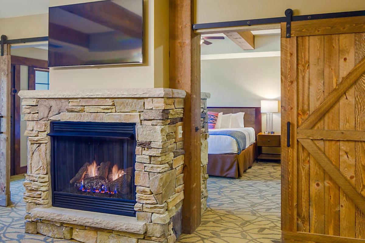 Bluegreen Vacations Paradise Point Ascend Resort Collection - image 4