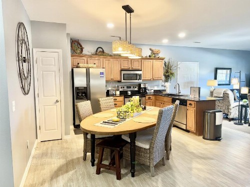 Tina Condo B-5 - image 3