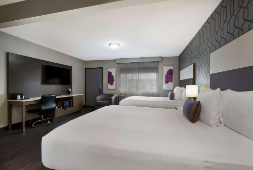 Sunset West Hotel SureStay Collection By Best Western - image 17