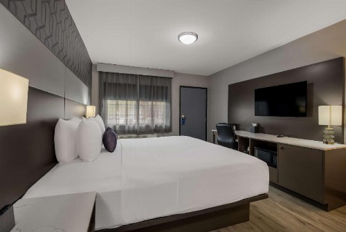 Sunset West Hotel SureStay Collection By Best Western - image 22