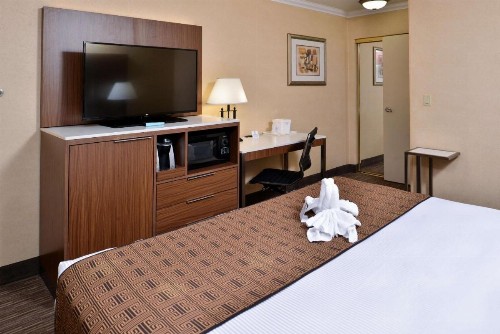 Best Western Hollywood Plaza Inn - Hollywood Walk of Fame Hotel - LA - image 17