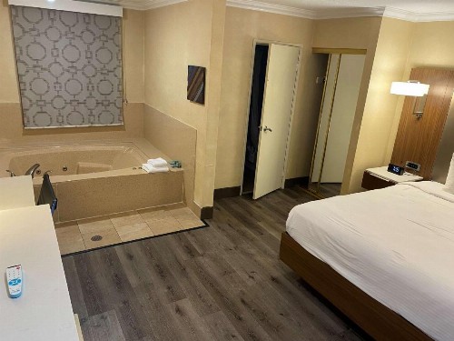 Best Western Hollywood Plaza Inn - Hollywood Walk of Fame Hotel - LA - image 28