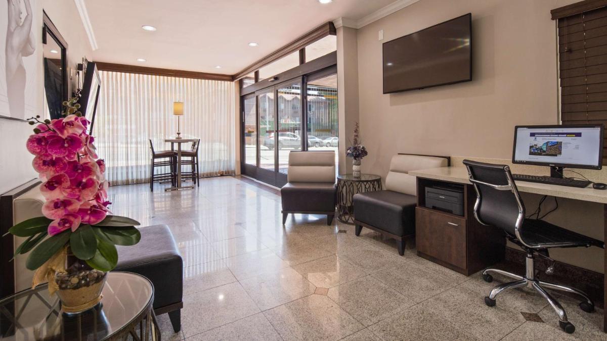 Best Western Hollywood Plaza Inn - Hollywood Walk of Fame Hotel - LA - image 3