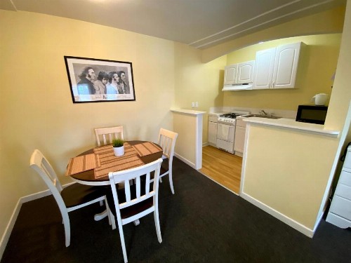 Hollywood Celebrity Hotel - image 10