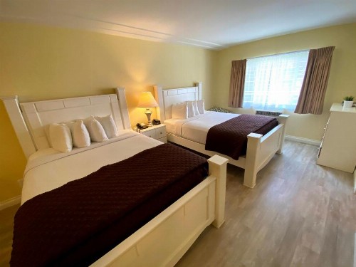 Hollywood Celebrity Hotel - image 23