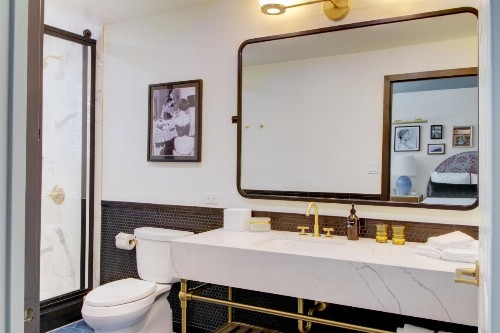 Best Western Plus Hollywood Hills Hotel - image 9