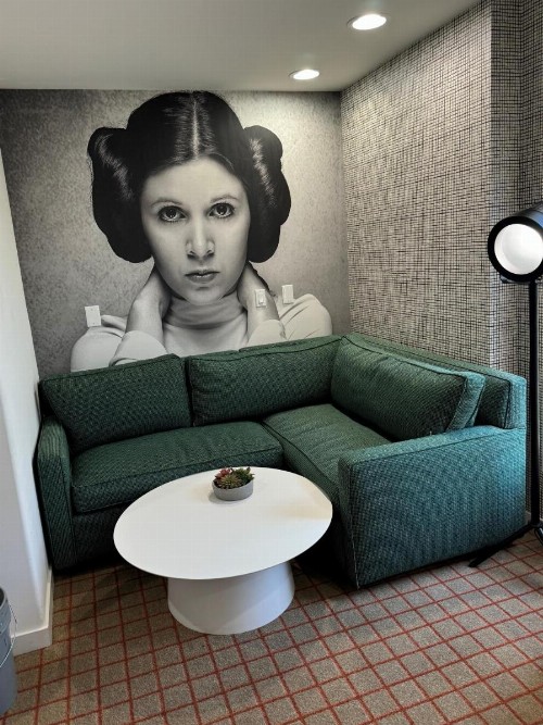 Best Western Plus Hollywood Hills Hotel - image 16