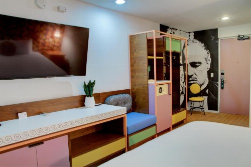 Best Western Plus Hollywood Hills Hotel - image 21