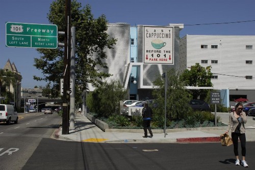 Best Western Plus Hollywood Hills Hotel - image 7