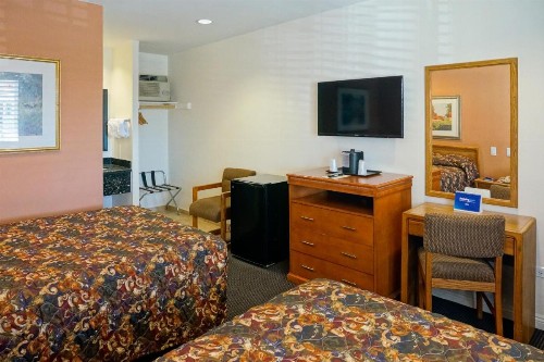 Dunes Inn - Sunset - image 37