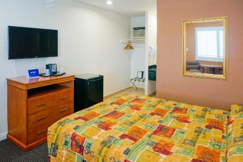 Dunes Inn - Sunset - image 50