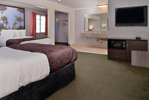 Americas Best Value Inn Hollywood - image 16