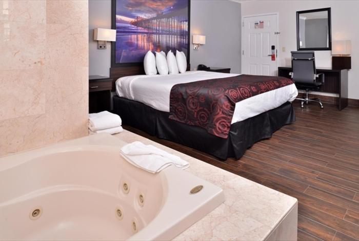Americas Best Value Inn Hollywood - image 7