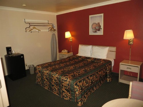 Super 8 by Wyndham Hollywood/LA Area - image 27
