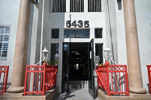 Hollywood Stars Inn - image 17