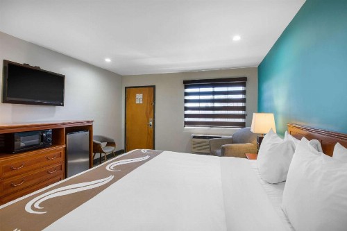 Quality Inn Near Hollywood Walk of Fame - image 13