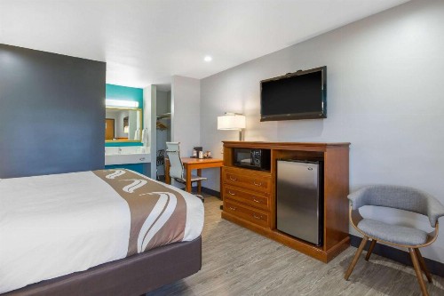 Quality Inn Near Hollywood Walk of Fame - image 14