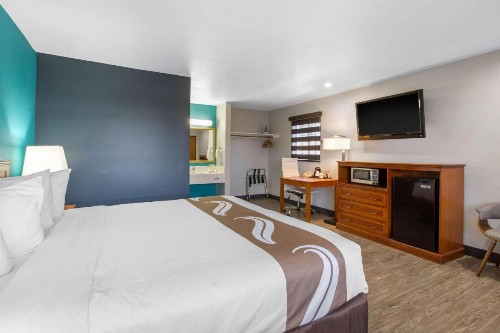 Quality Inn Near Hollywood Walk of Fame - image 17