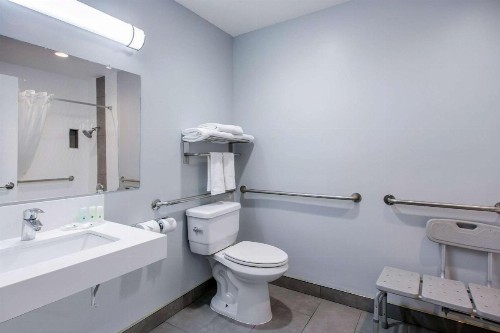 Quality Inn Near Hollywood Walk of Fame - image 20