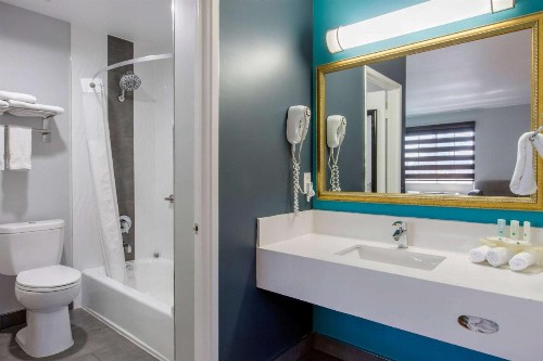 Quality Inn Near Hollywood Walk of Fame - image 22