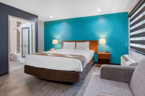 Quality Inn Near Hollywood Walk of Fame - image 4