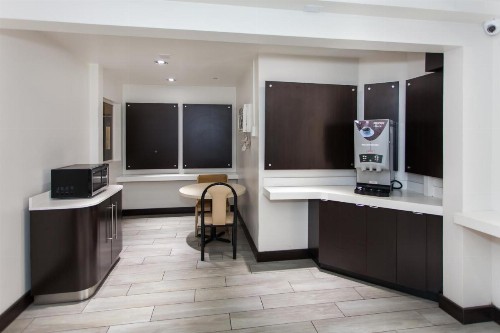 Motel 6 Hollywood - image 14