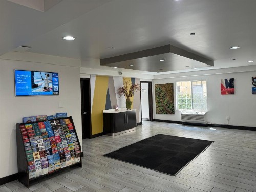 Motel 6 Hollywood - image 27