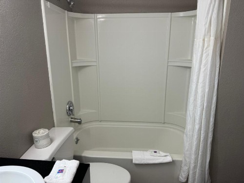 Motel 6 Hollywood - image 30