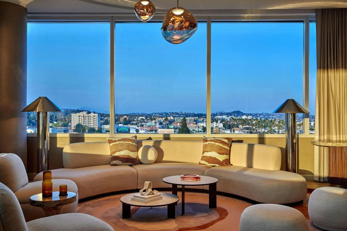 W Hollywood - image 7