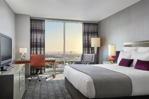 Loews Hollywood Hotel - image 16