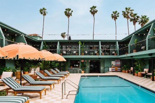 Days Inn by Wyndham Hollywood Near Universal Studios - image 2