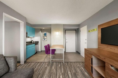 Hampton Inn & Suites Fort Lauderdale Airport - image 2