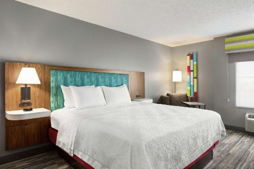Hampton Inn & Suites Fort Lauderdale Airport - image 21
