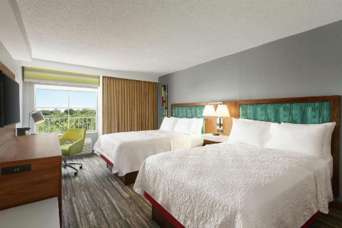 Hampton Inn & Suites Fort Lauderdale Airport - image 23