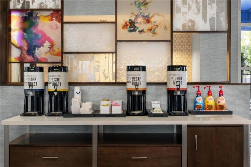 Hampton Inn & Suites Fort Lauderdale Airport - image 25
