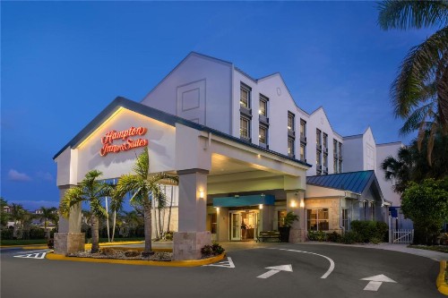 Hampton Inn & Suites Fort Lauderdale Airport - image 28