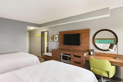 Hampton Inn & Suites Fort Lauderdale Airport - image 6