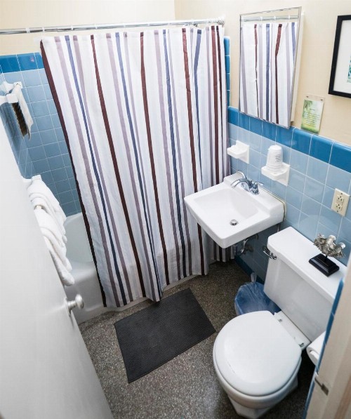 Ocean Inn - image 10