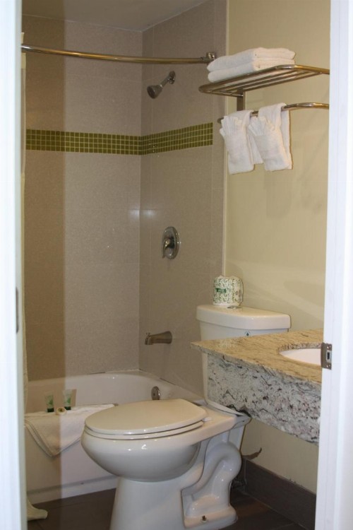 The Hollywood Gateway Inn - image 15