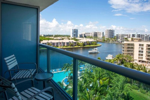 DoubleTree Resort Hollywood Beach - image 10