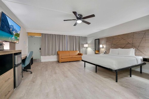 Quality Inn & Suites Airport - Cruise Port Hollywood - image 18