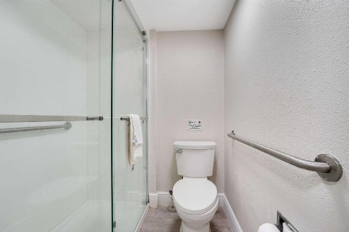 Quality Inn & Suites Airport - Cruise Port Hollywood - image 23