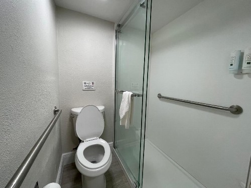 Quality Inn & Suites Airport - Cruise Port Hollywood - image 29