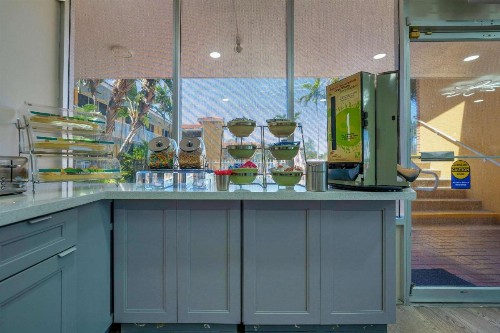 Quality Inn & Suites Airport - Cruise Port Hollywood - image 37