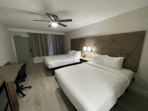 Quality Inn & Suites Airport - Cruise Port Hollywood - image 38