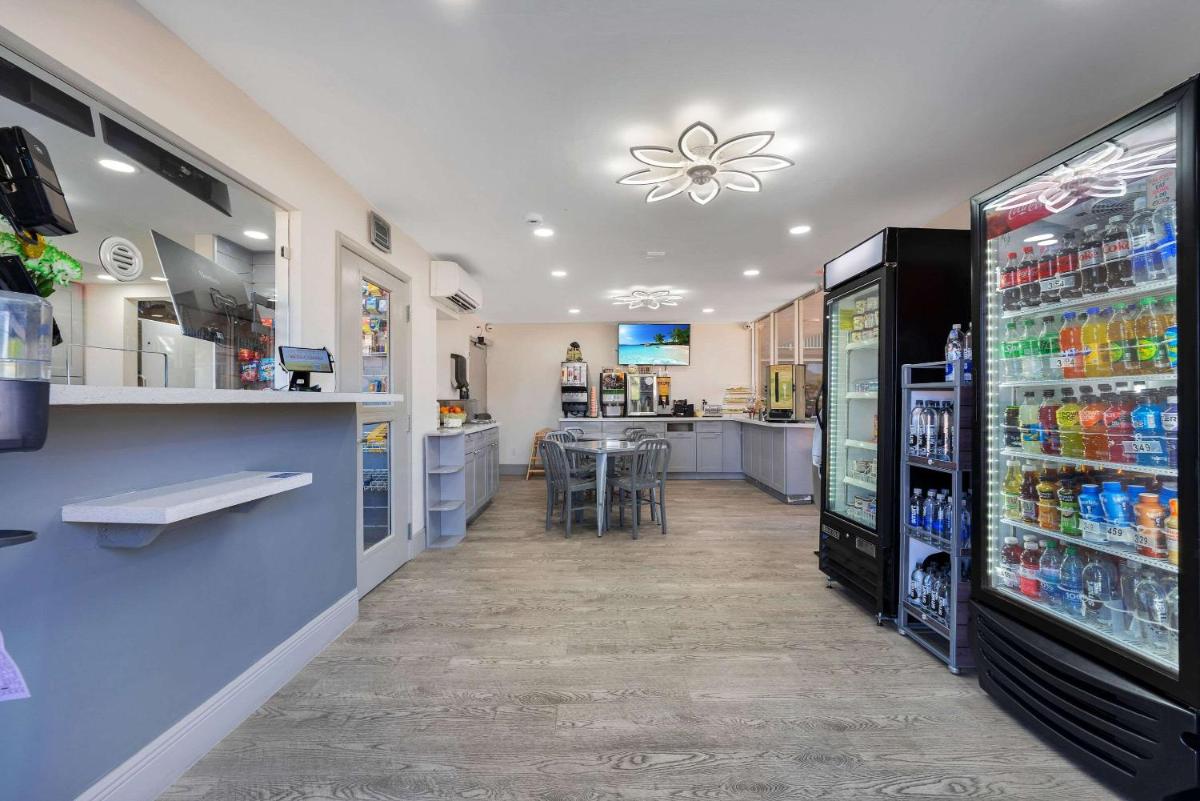 Quality Inn & Suites Airport - Cruise Port Hollywood - image 6