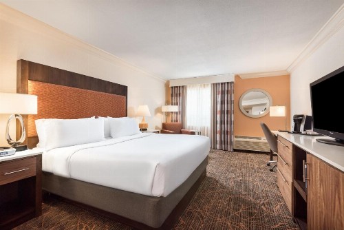 Holiday Inn Fort Lauderdale Airport an IHG Hotel - image 37