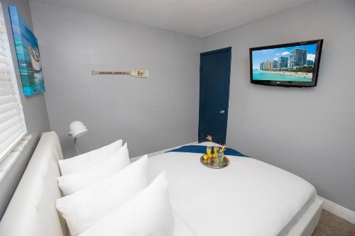 Hollywood Beach Suites and Hotel - image 13