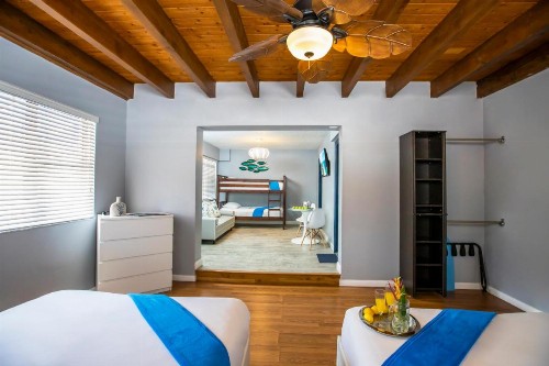 Hollywood Beach Suites and Hotel - image 20